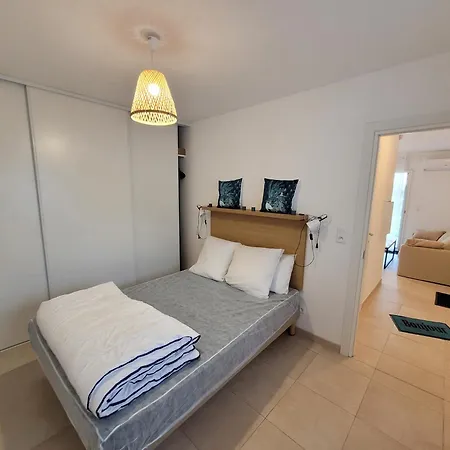 Superbe Vue Terrasse Couverte Face A La Lägenhet