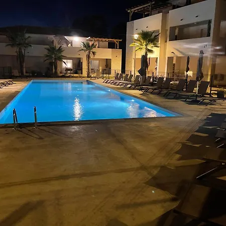 Superbe Vue Terrasse Couverte Face A La Appartement