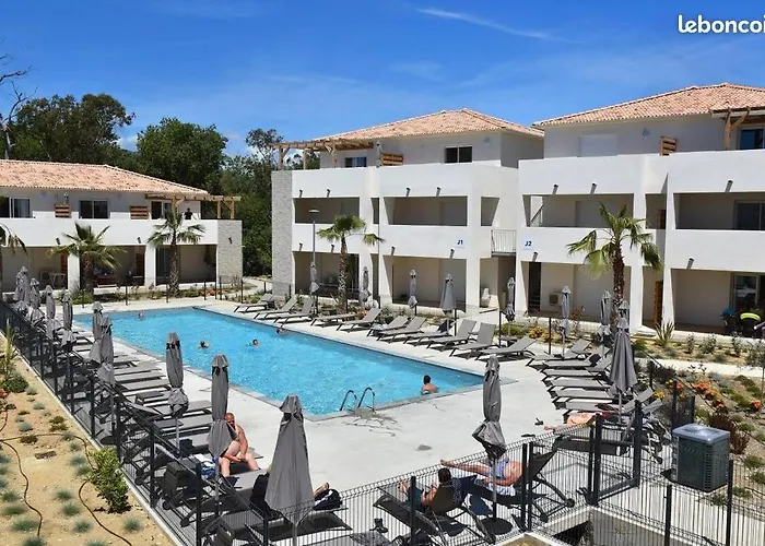 Superbe Vue Terrasse Couverte Face A La *