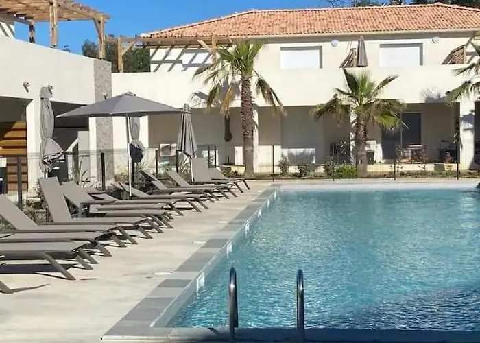 Superbe Vue Terrasse Couverte Face A La *